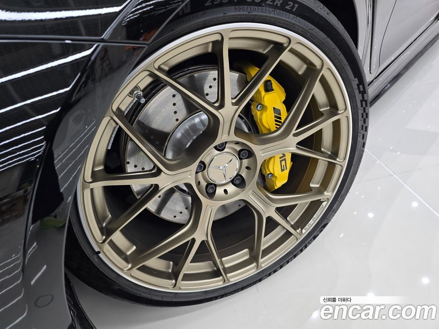 Mercedes-Benz AMG GT 2025