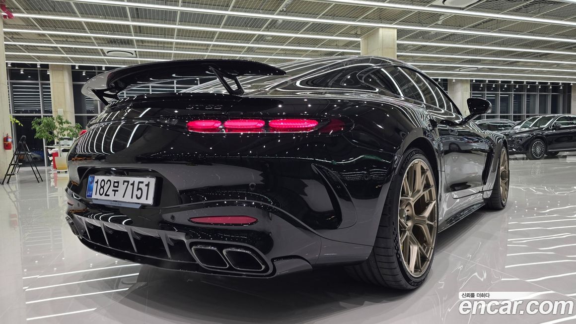 Mercedes-Benz AMG GT 2025