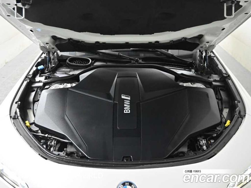 BMW i7 2023
