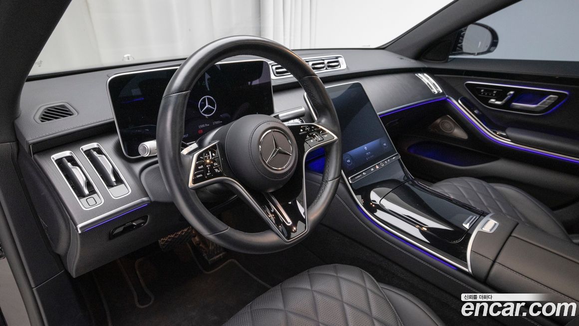 Mercedes-Benz S-Class 2024