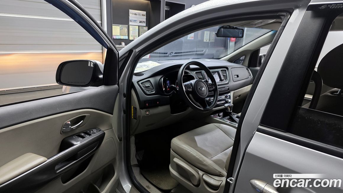 Kia Canival 2019