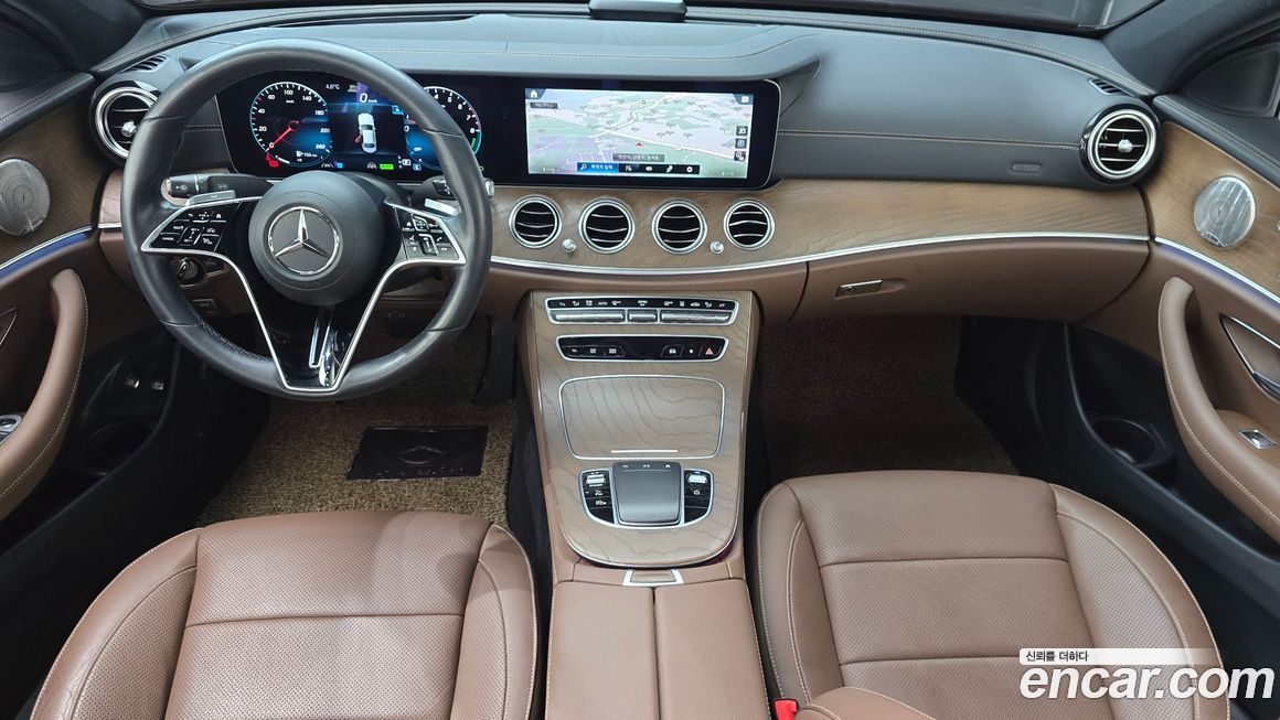 Mercedes-Benz E-Class 2021