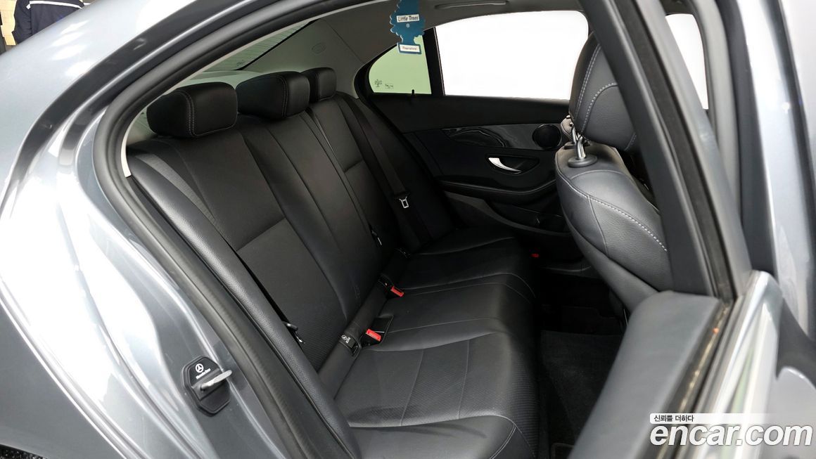 Mercedes-Benz C-Class 2018