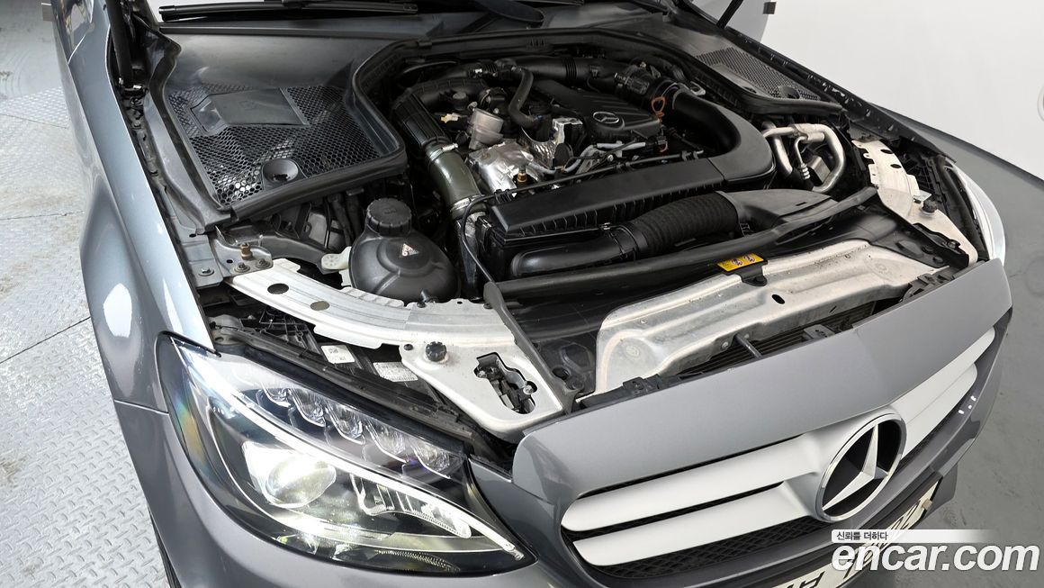 Mercedes-Benz C-Class 2018