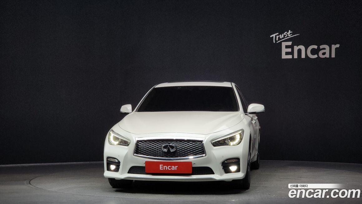 Infiniti Q50 2016