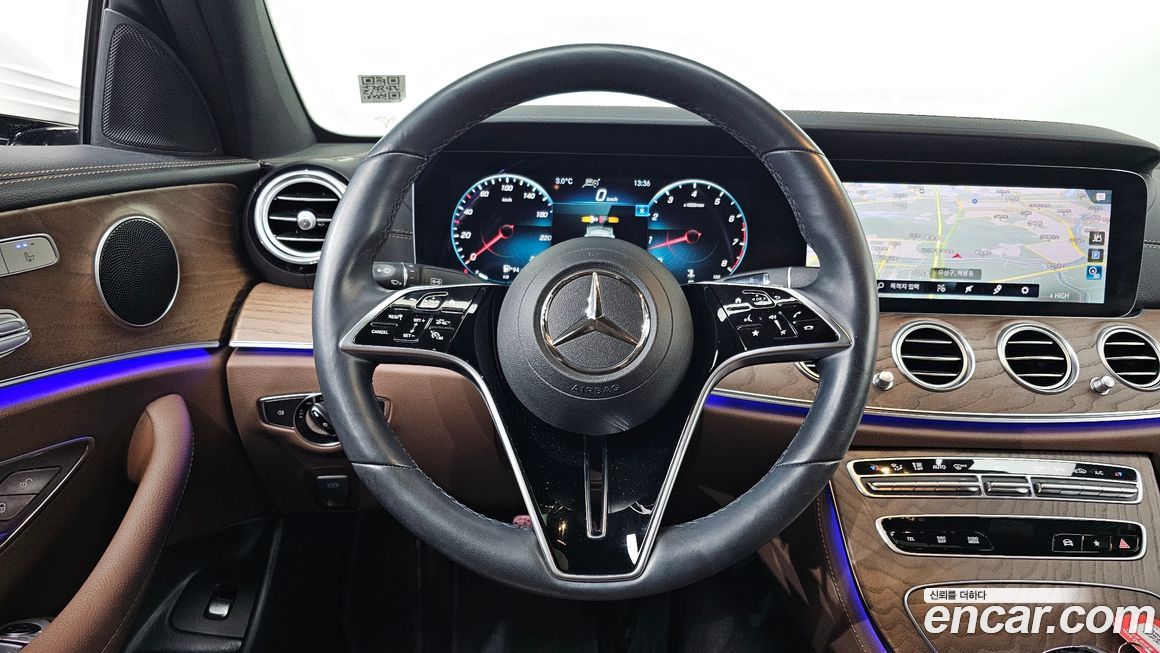 Mercedes-Benz E-Class 2021