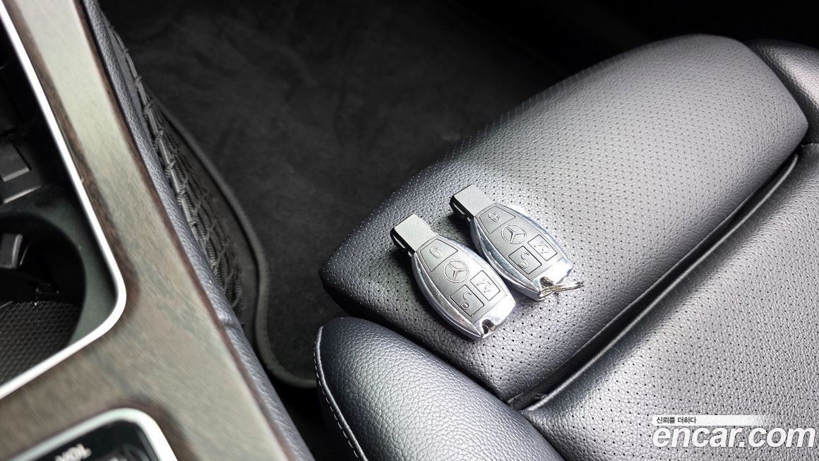 Mercedes-Benz C-Class 2018