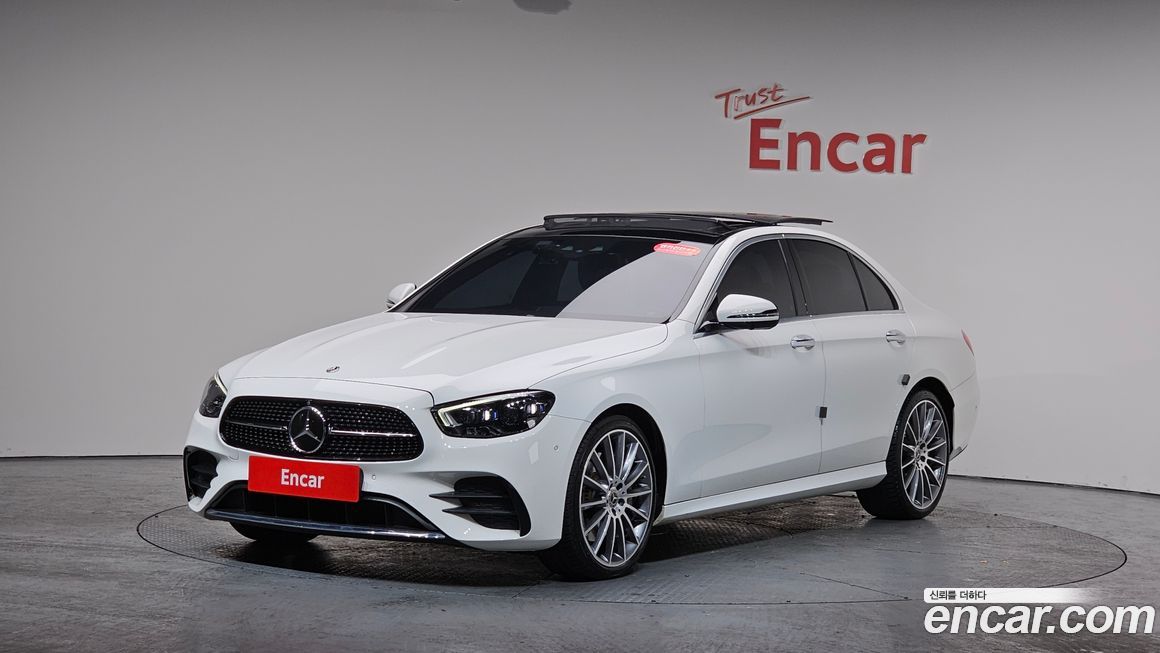Mercedes-Benz E-Class 2022