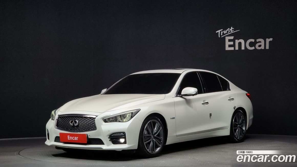 Infiniti Q50 2016