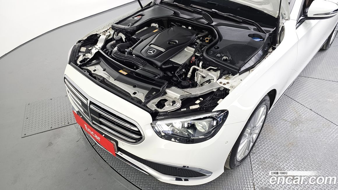 Mercedes-Benz E-Class 2021