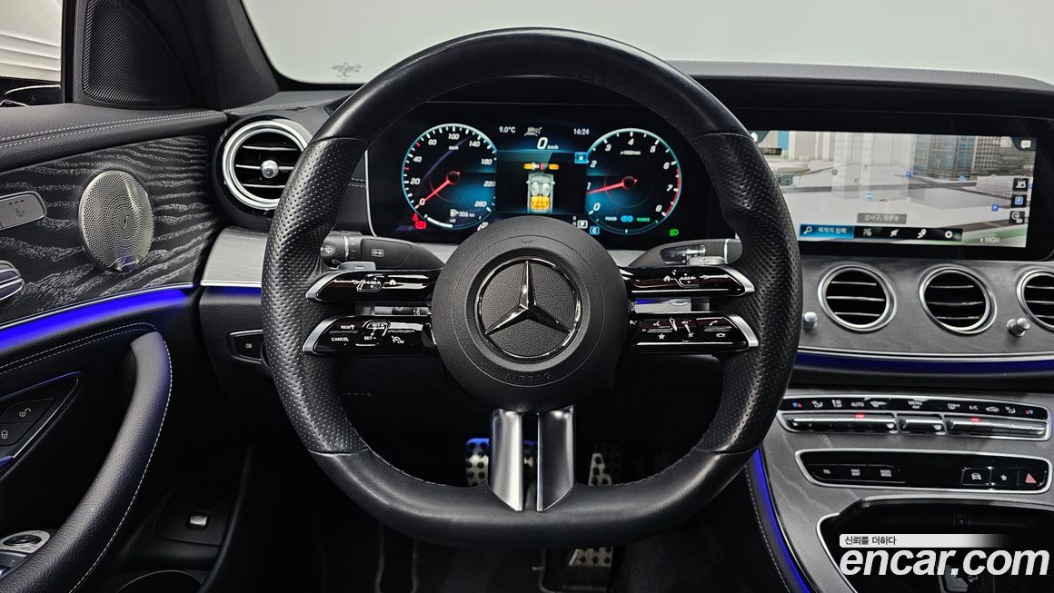 Mercedes-Benz E-Class 2022