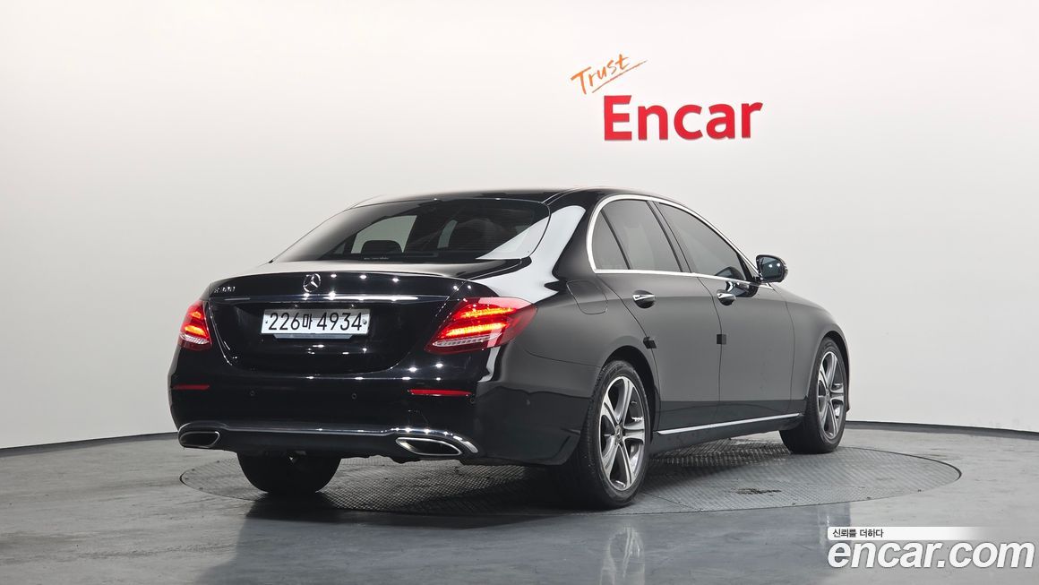 Mercedes-Benz E-Class 2020