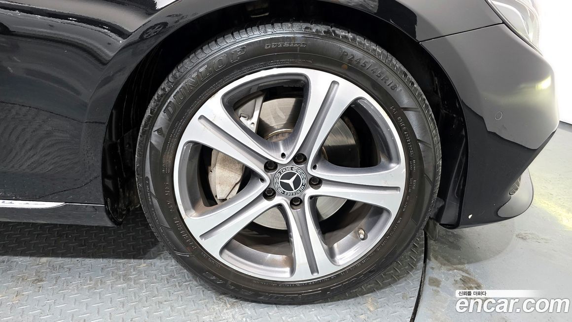 Mercedes-Benz E-Class 2020