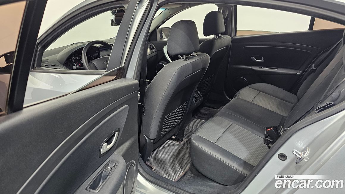 Renault-KoreaSamsung SM3 2010