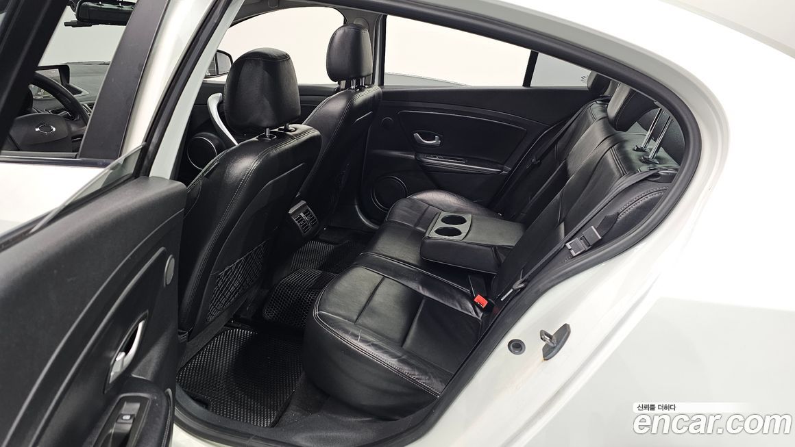 Renault-KoreaSamsung SM3 2012