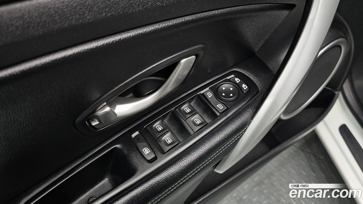 Renault-KoreaSamsung SM3 2012