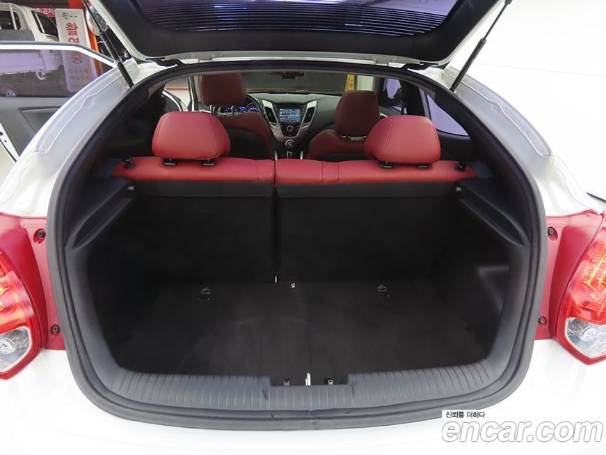 Hyundai Veloster 2012