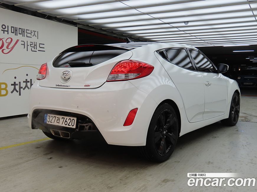 Hyundai Veloster 2012
