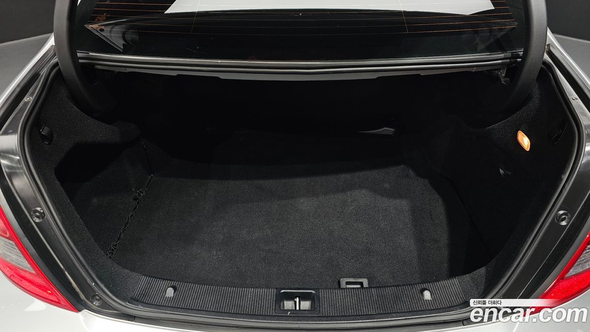 Mercedes-Benz C-Class 2009