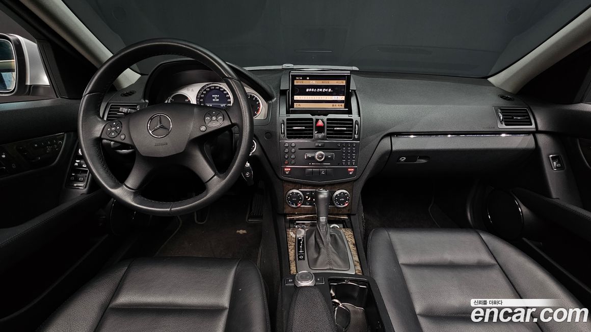 Mercedes-Benz C-Class 2009