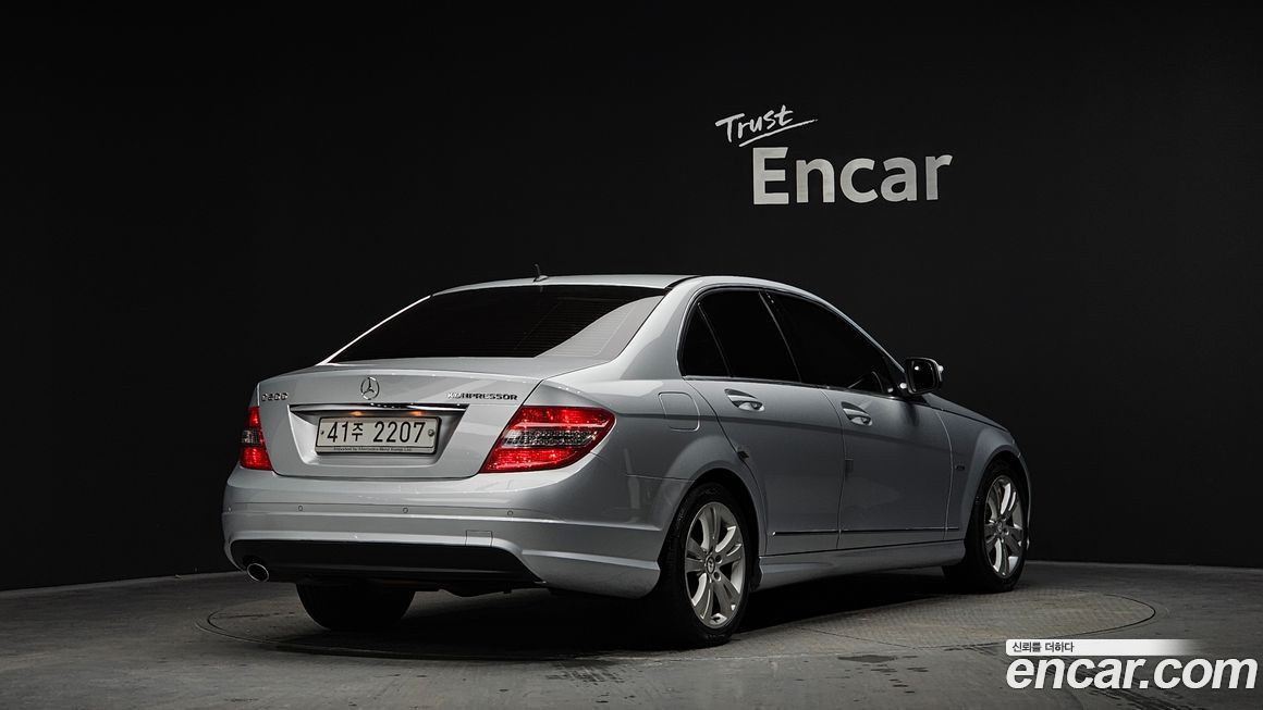 Mercedes-Benz C-Class 2009