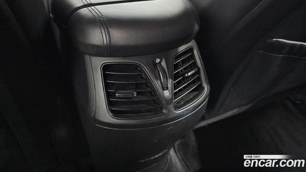 Hyundai Grandeur 2012