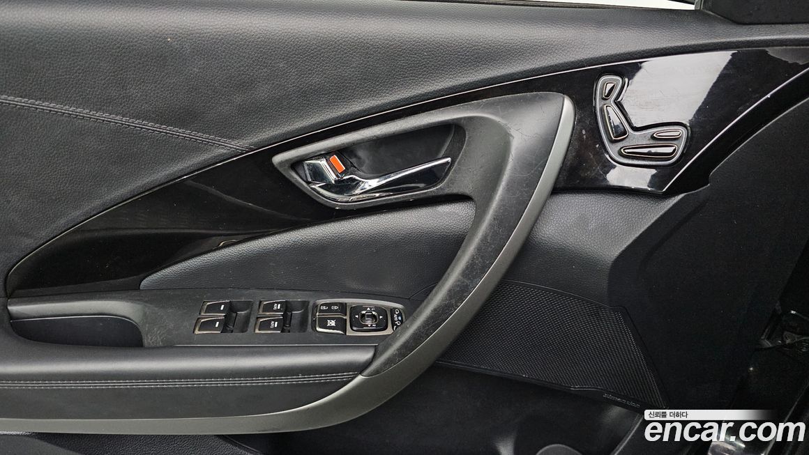 Hyundai Grandeur 2012