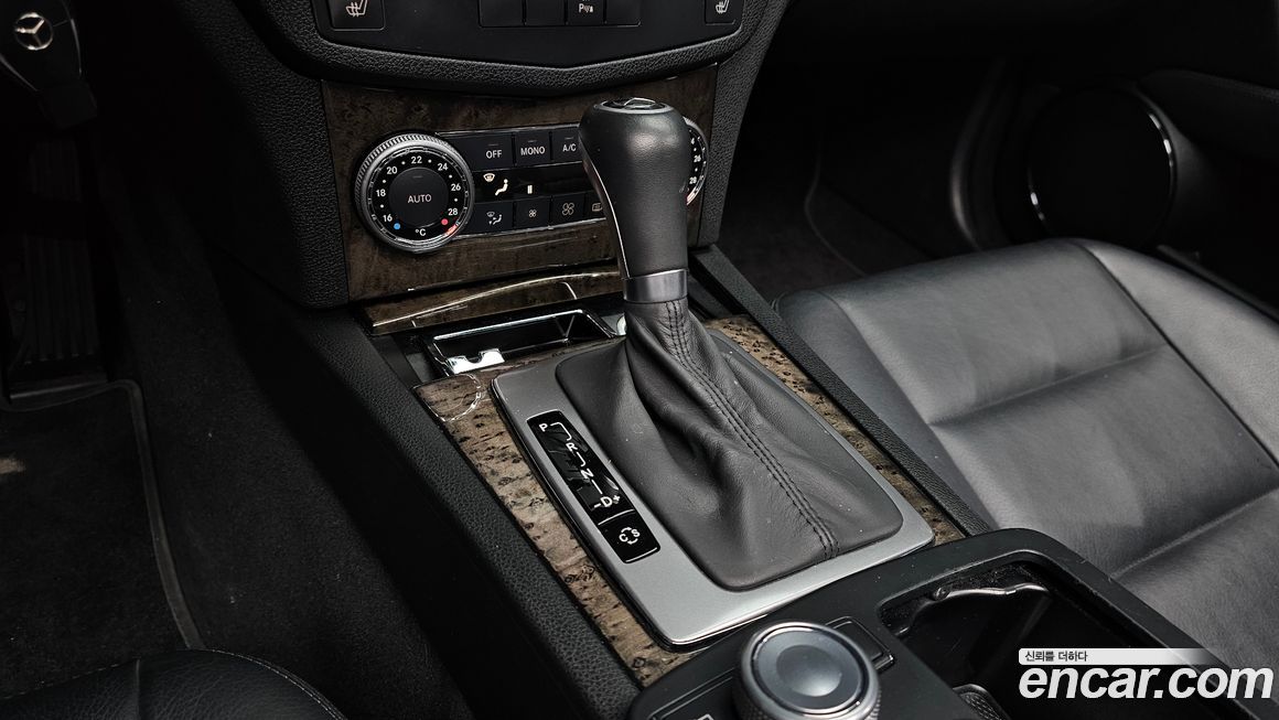 Mercedes-Benz C-Class 2009