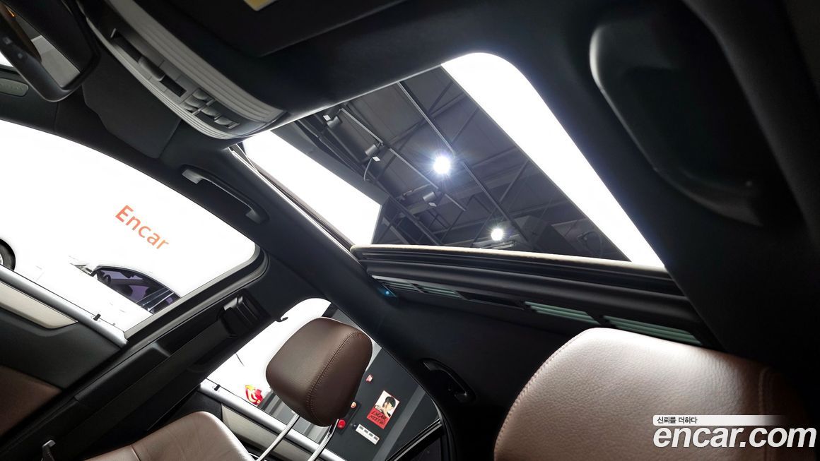 Mercedes-Benz E-Class 2012