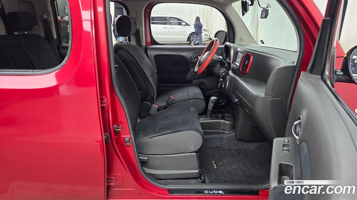 Nissan Cube 2011