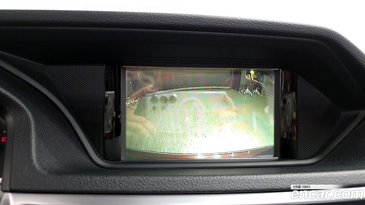 Mercedes-Benz E-Class 2012