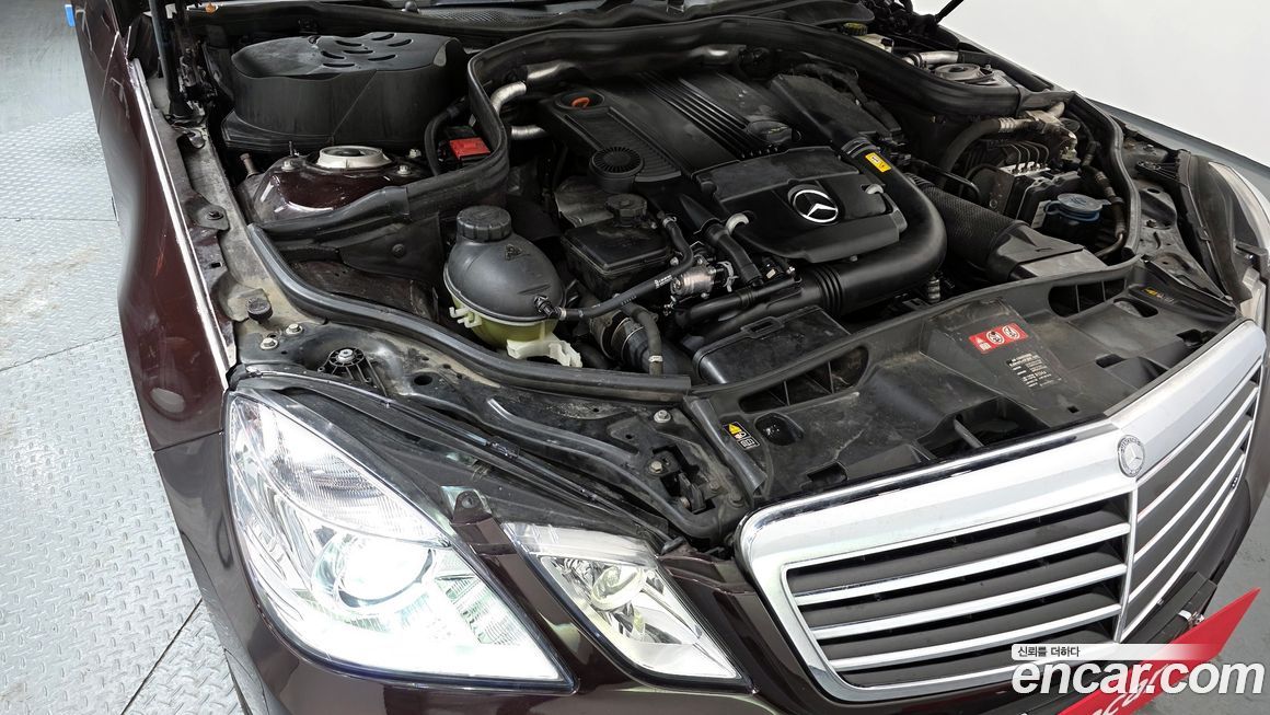 Mercedes-Benz E-Class 2012