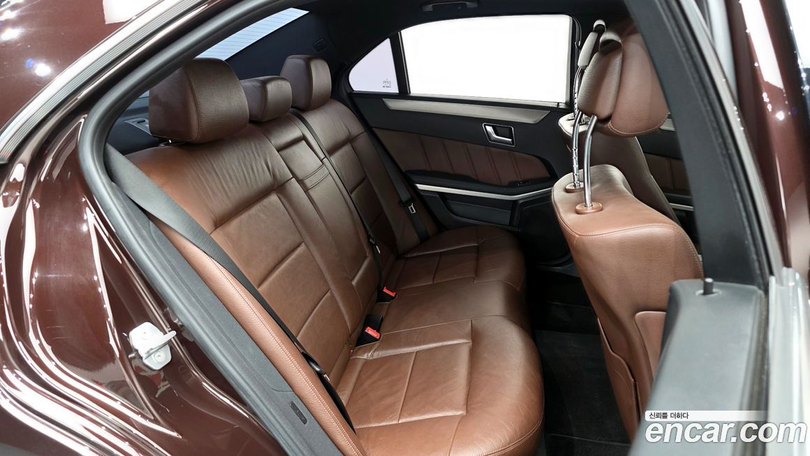 Mercedes-Benz E-Class 2012