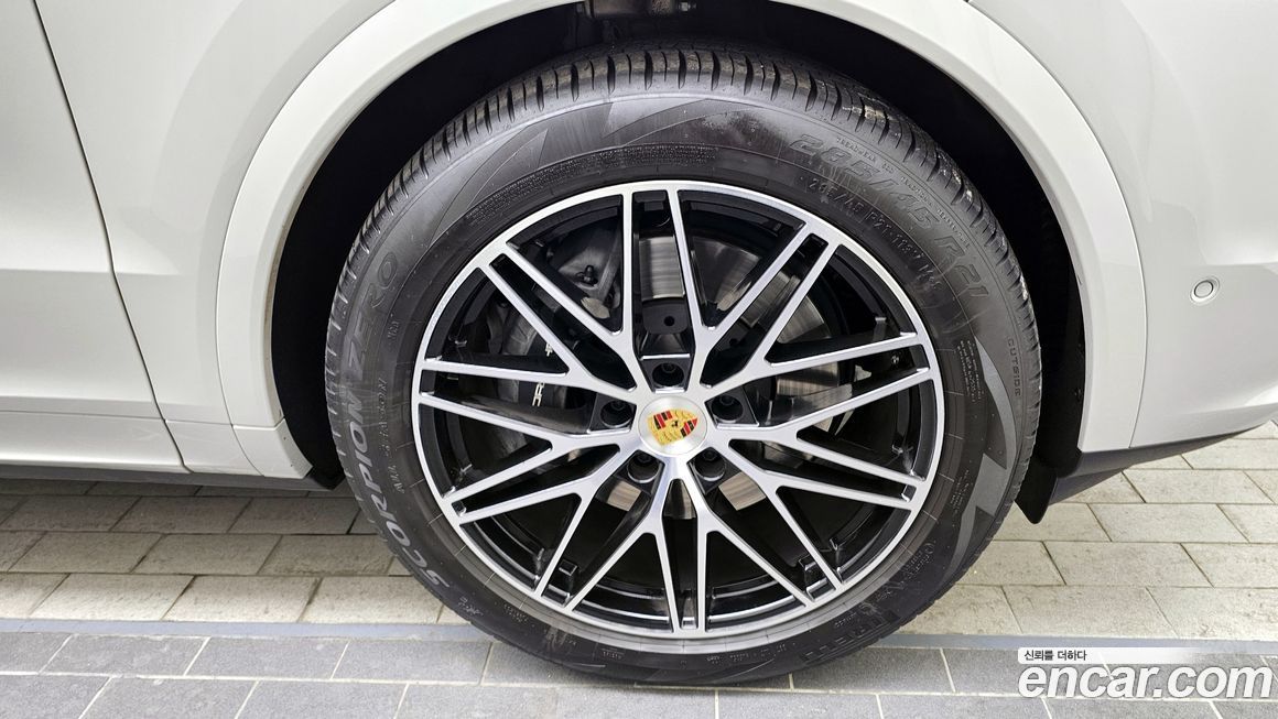Porsche Cayenne 2024