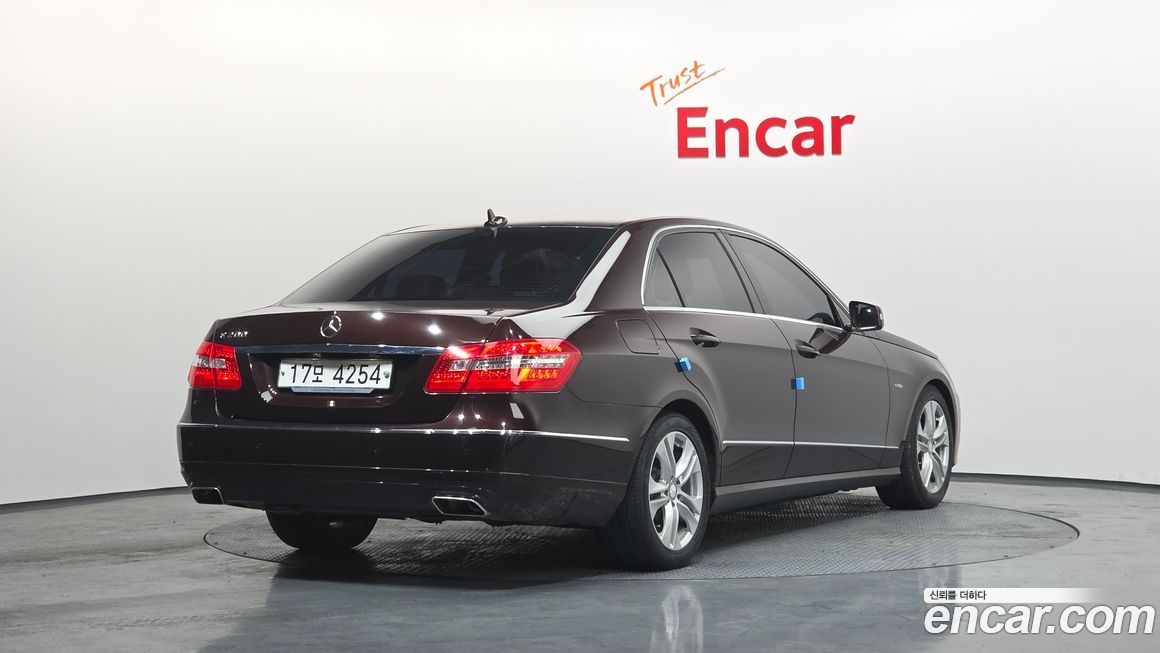 Mercedes-Benz E-Class 2012