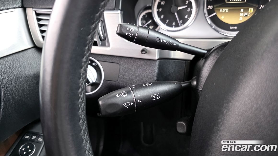 Mercedes-Benz E-Class 2012