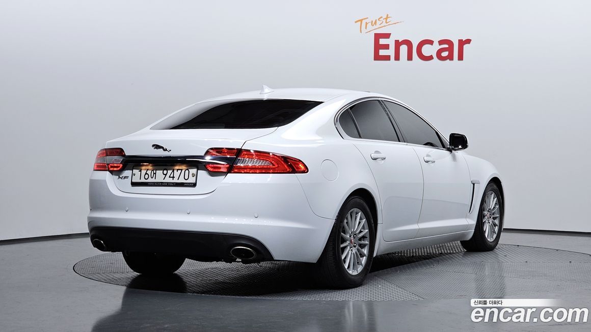 Jaguar XF 2014