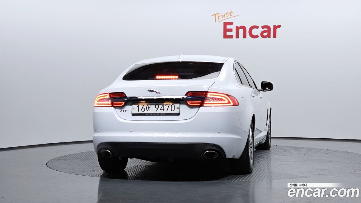 Jaguar XF 2014