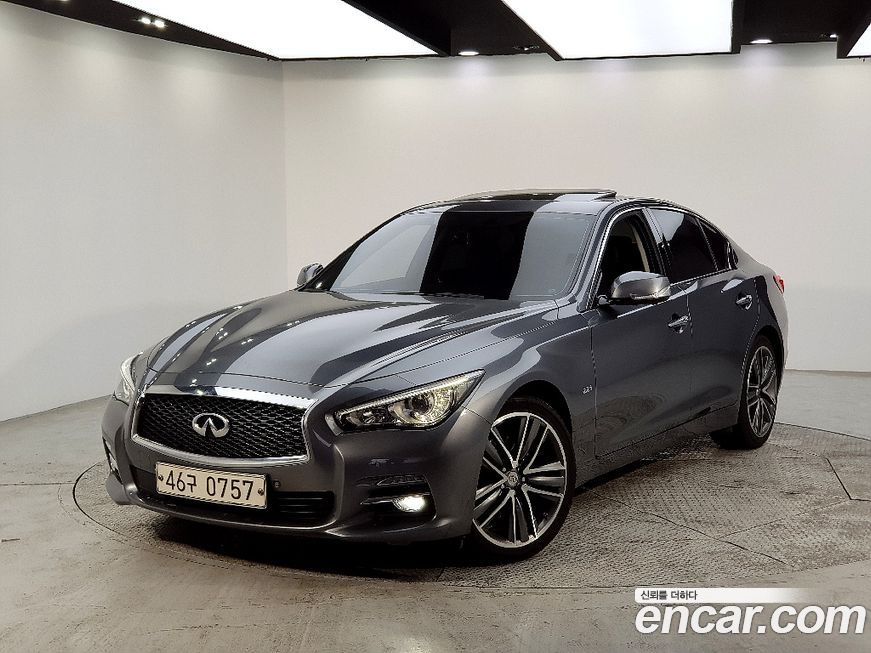 Infiniti Q50 2016