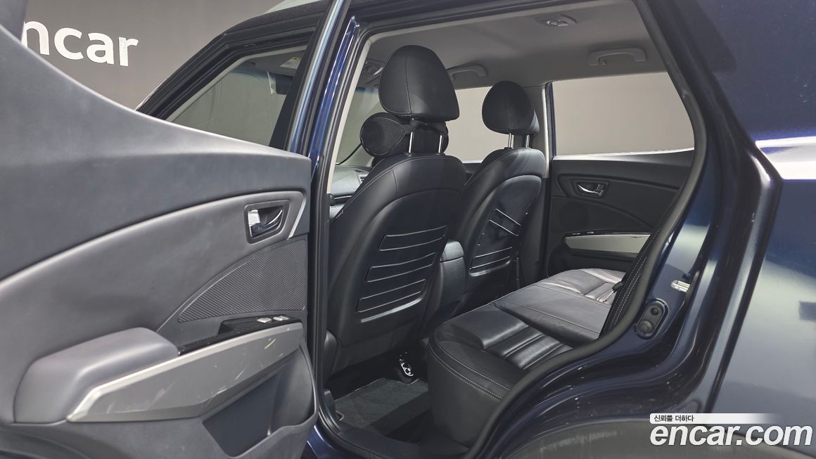 KG_Mobility_Ssangyong TIBOLI 2015