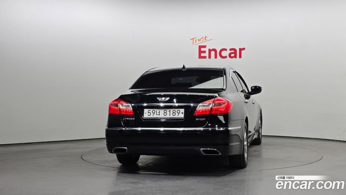 Hyundai Genesis 2013