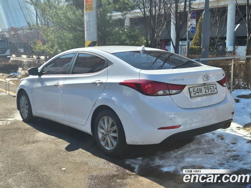 Hyundai AVANTE 2015