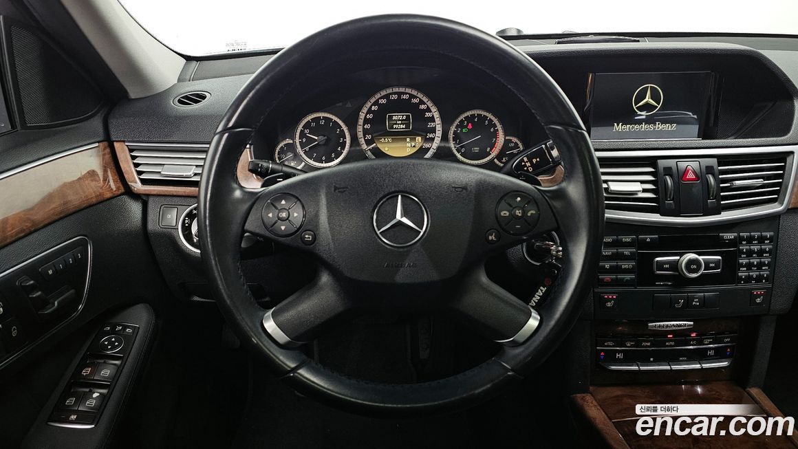 Mercedes-Benz E-Class 2012