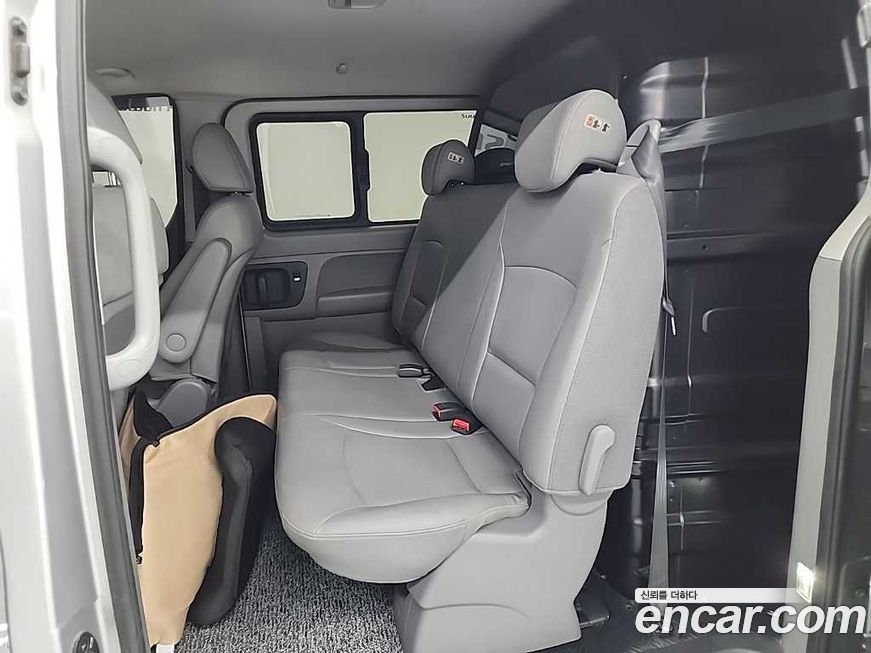 Hyundai Starex 2016