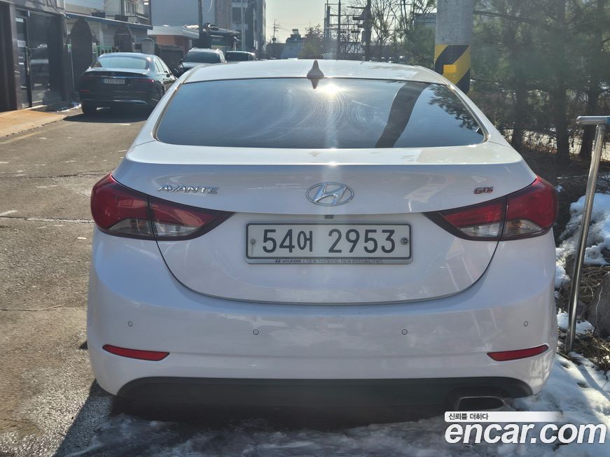 Hyundai AVANTE 2015
