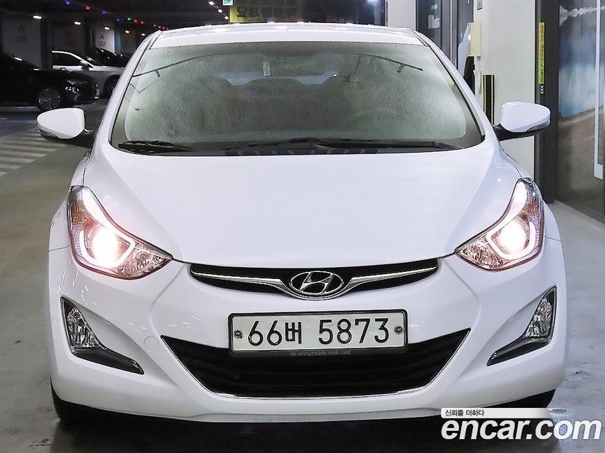 Hyundai AVANTE 2015