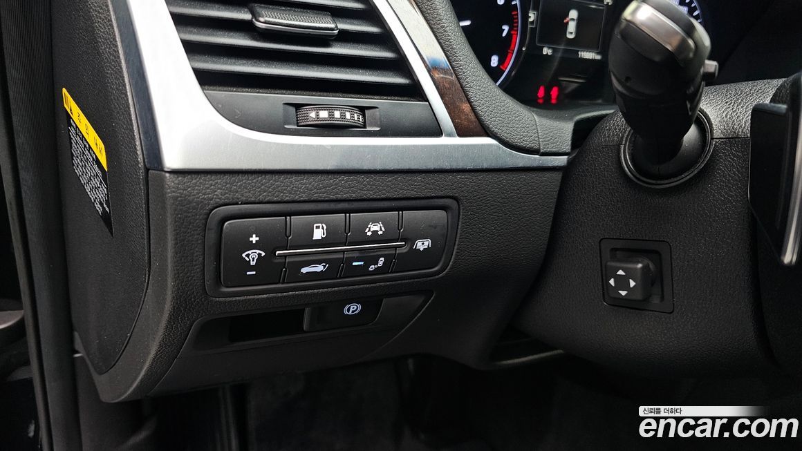 Hyundai Genesis 2016