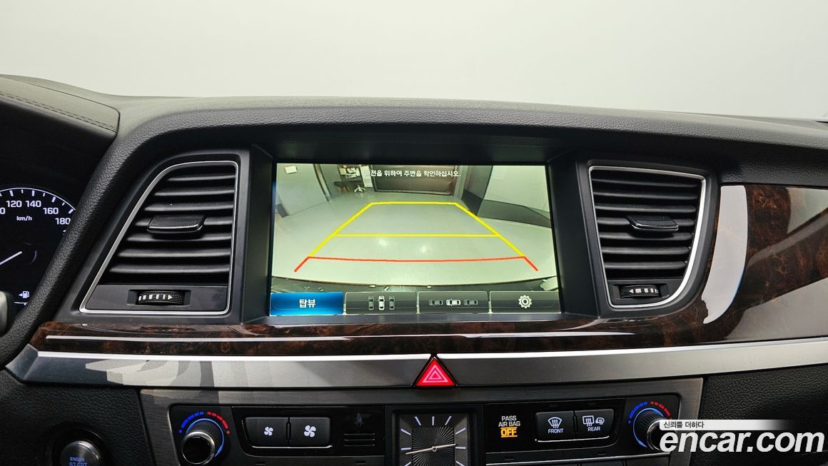 Hyundai Genesis 2016