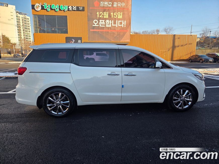 Kia Canival 2019