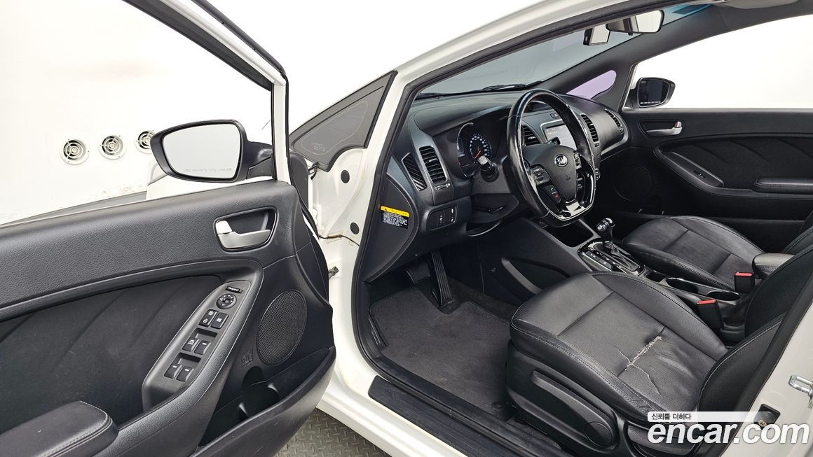 Kia K3 2016